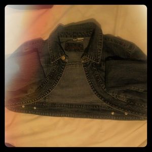 Woman's half jean jacket
